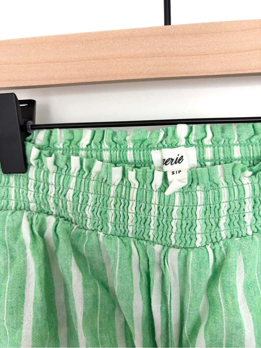 aerie beach shorts - Picture 2 of 3